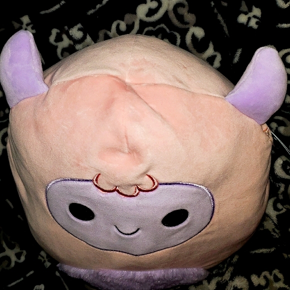 SquishmallowS 11" Ronalda The Yeti Kellytoy NWT 2023 hard To Find violinist - Picture 5 of 10